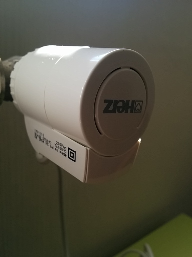 WiFi Thermostat with weekly scheduler WiFi Thermostat with weekly scheduler