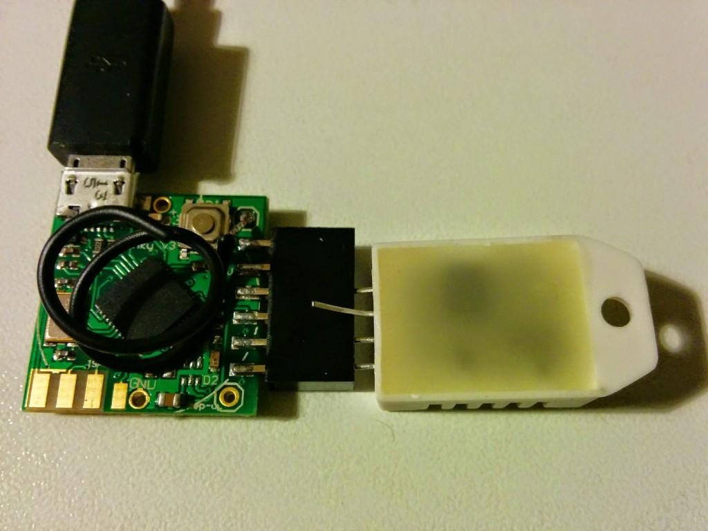 DHT22 plugged in Funky v3 with no external pullup
